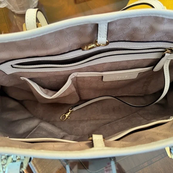 Michael Kors White and Navy Tote Bag - Picture 6 of 8